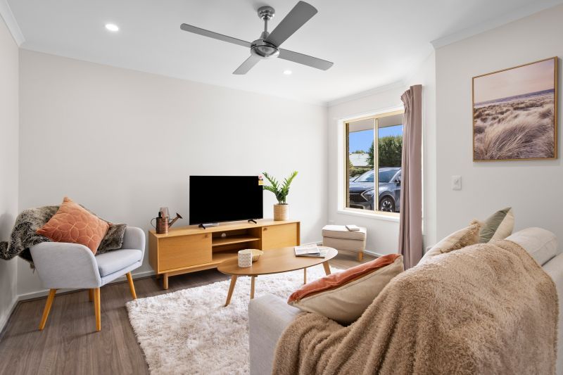 Newly renovated unit with open-plan living space