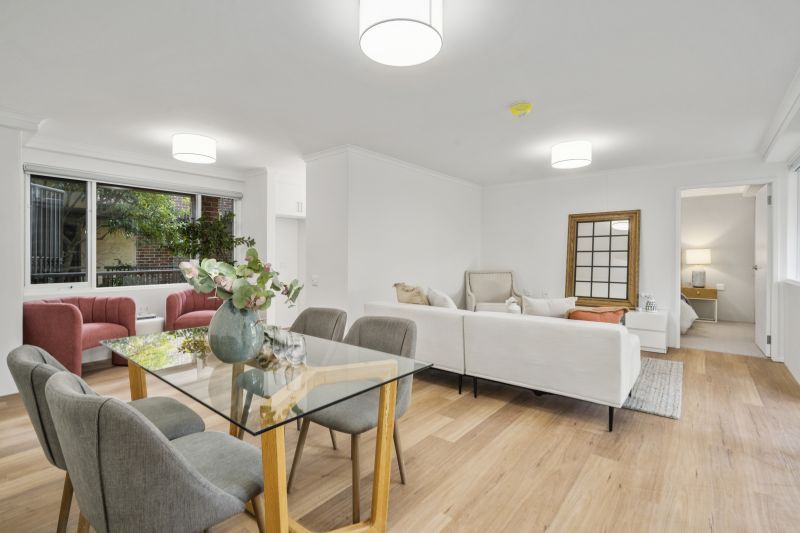 Stylish refurbished home in a tranquil setting!