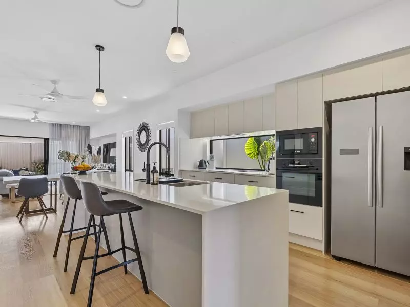 Site 64 - Established Moreton