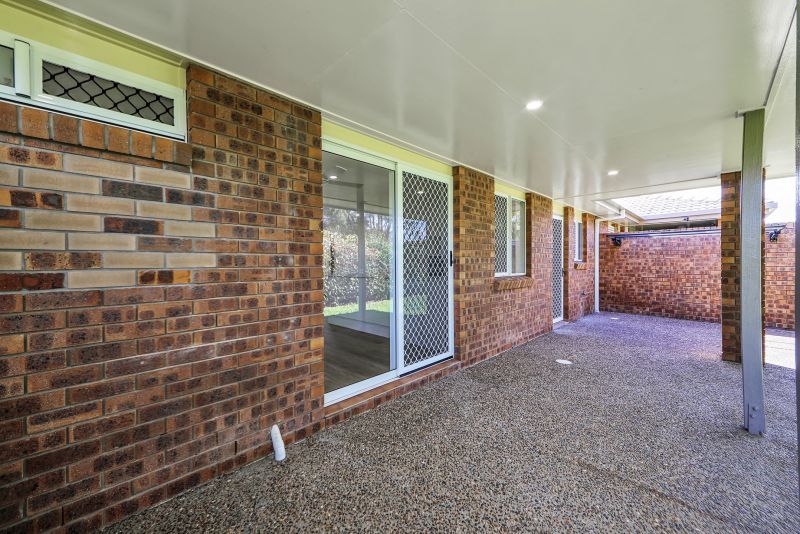 Garden views and coastal breeze!