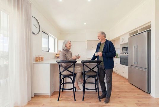 Enjoy the Good Life in a Carlyle Gardens 