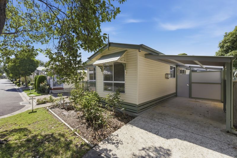 Beautifully Refurbished Two-Bedroom Home