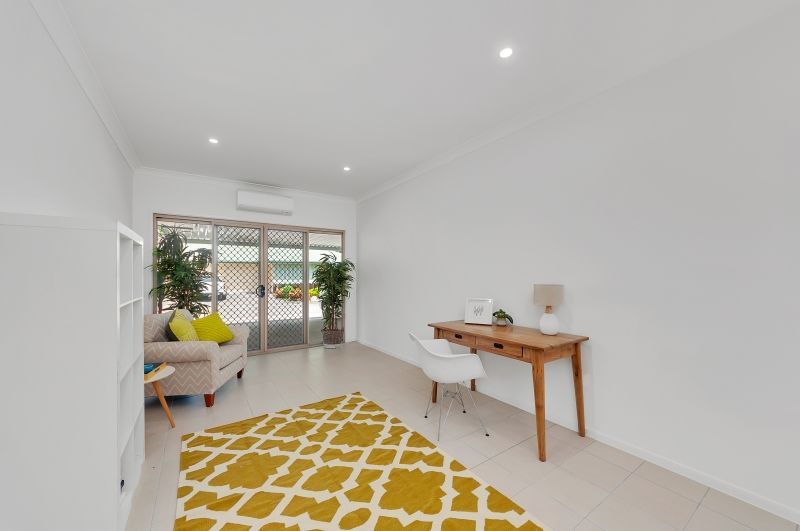 Two-bedroom villa with extra multi-use space