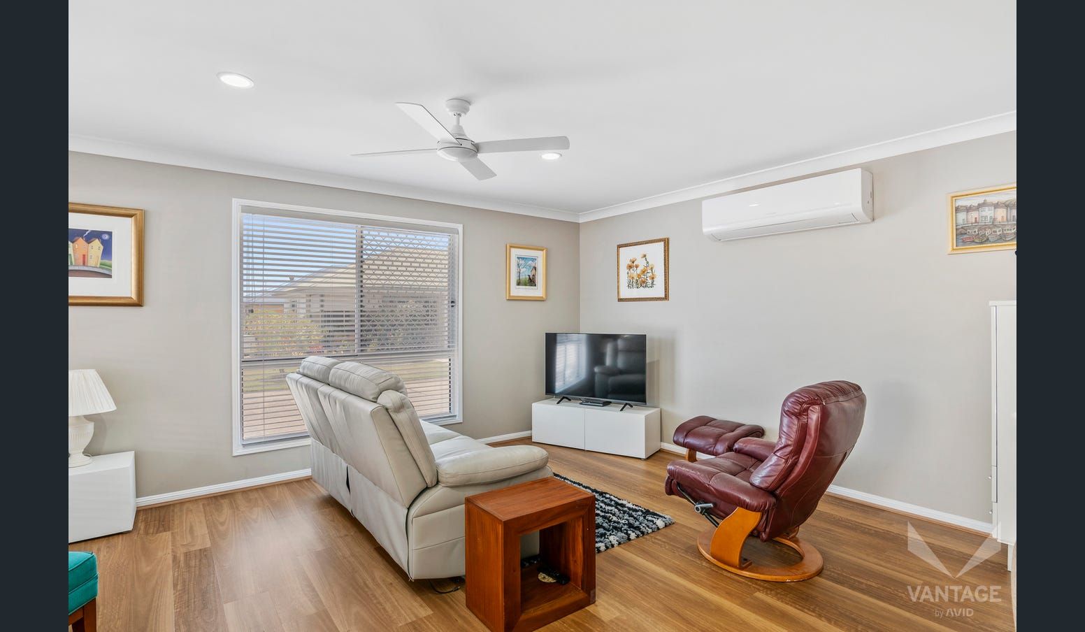 A Peaceful Perimeter Position with Privacy and Comfort