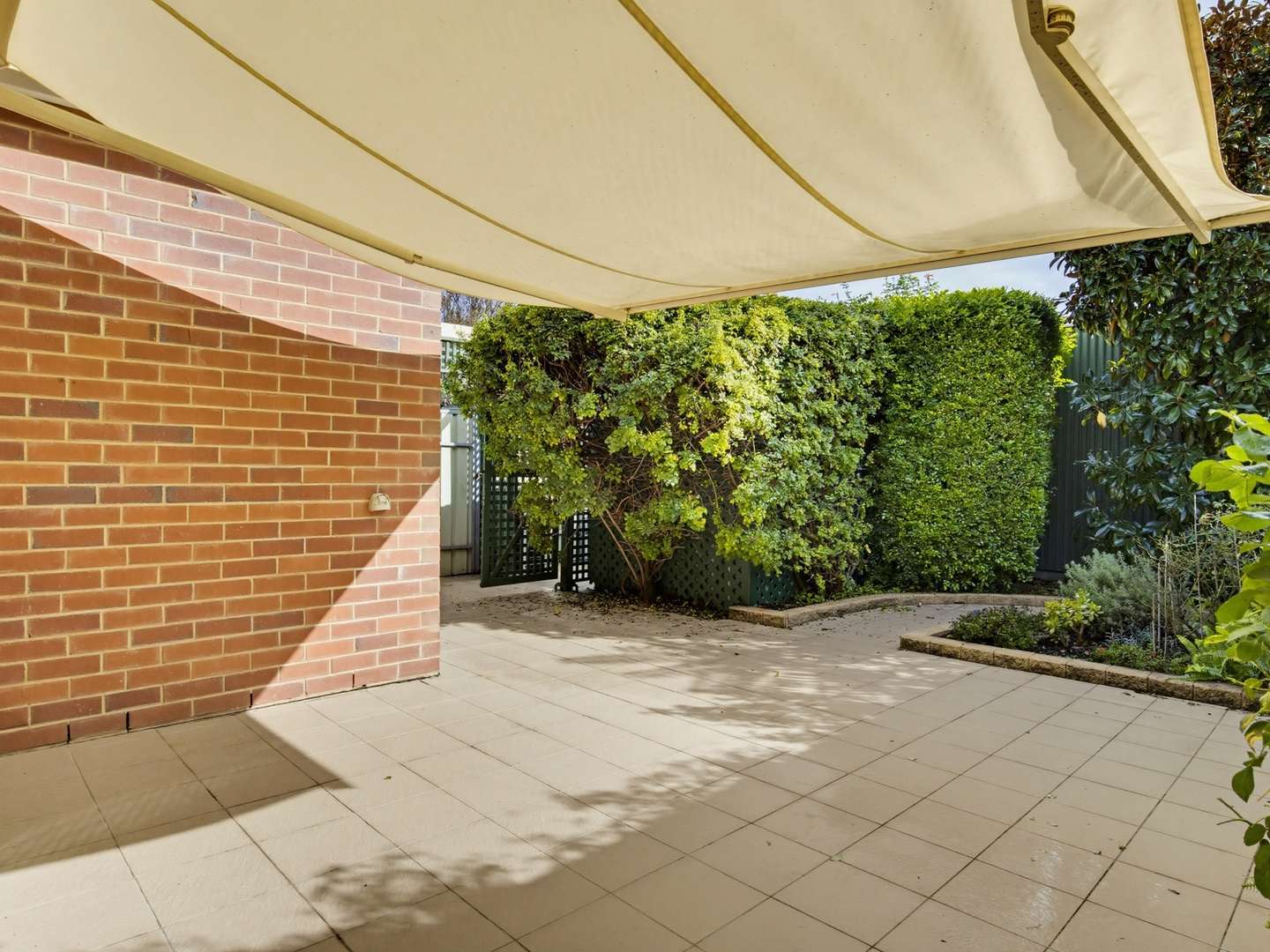 3/5 Cornish Street