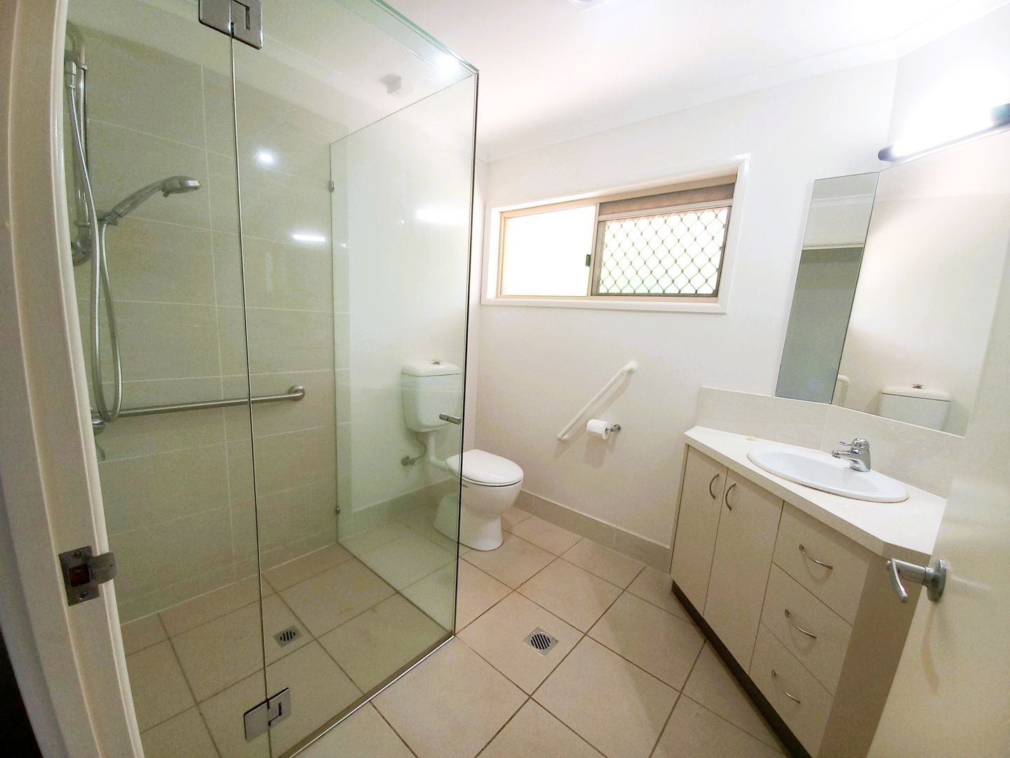 Large 3 bedroom Unit now available