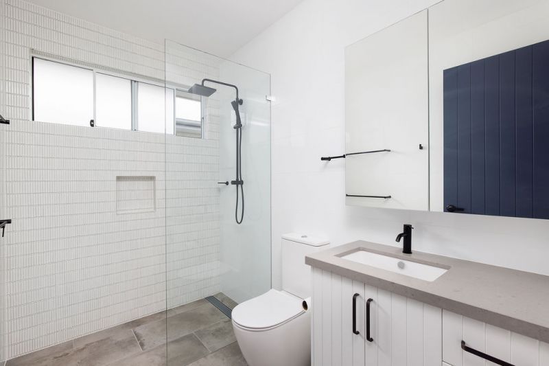 Scenic Lake Outlook - Luxury Living at its Finest!