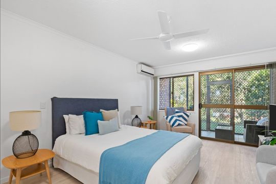 Serene ground floor studio apartment