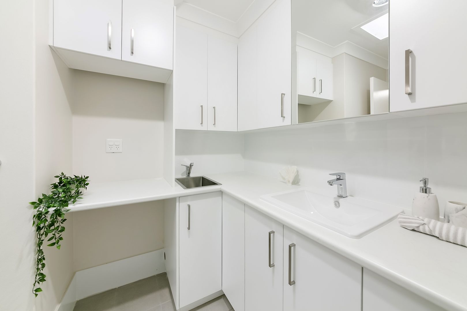 Beautiful Sun Filled One Bedroom Garden Villa