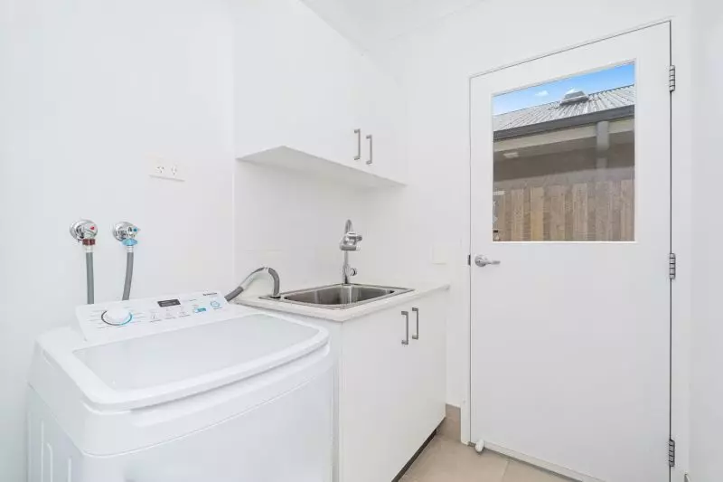 Simplicity and Style – Bright Modern Haven