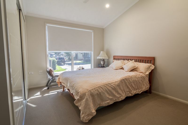 Downsize to this modern 2 bedroom plus full study home in popular over 55s living estate