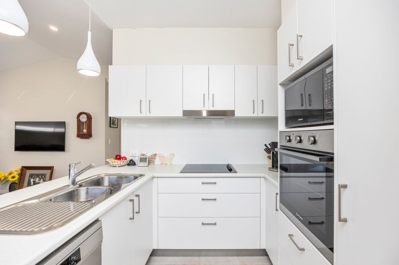 Vibrant Haven, Spacious Living!