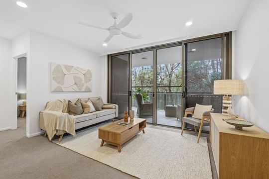 East-facing, two-bedroom apartment with a peaceful nature reserve outlook