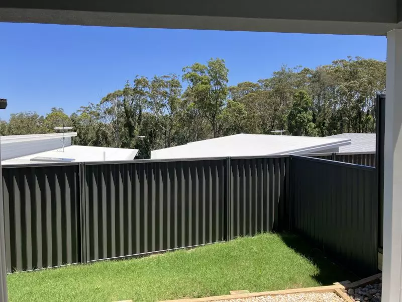 GREAT ALFRESCO AREA OVERLOOKING RESERVE