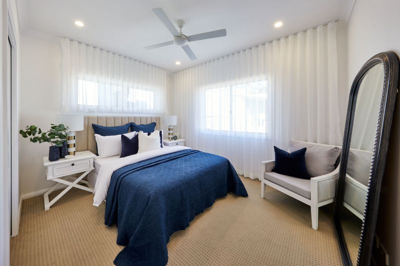 Open Plan, Perfect position, with many extras