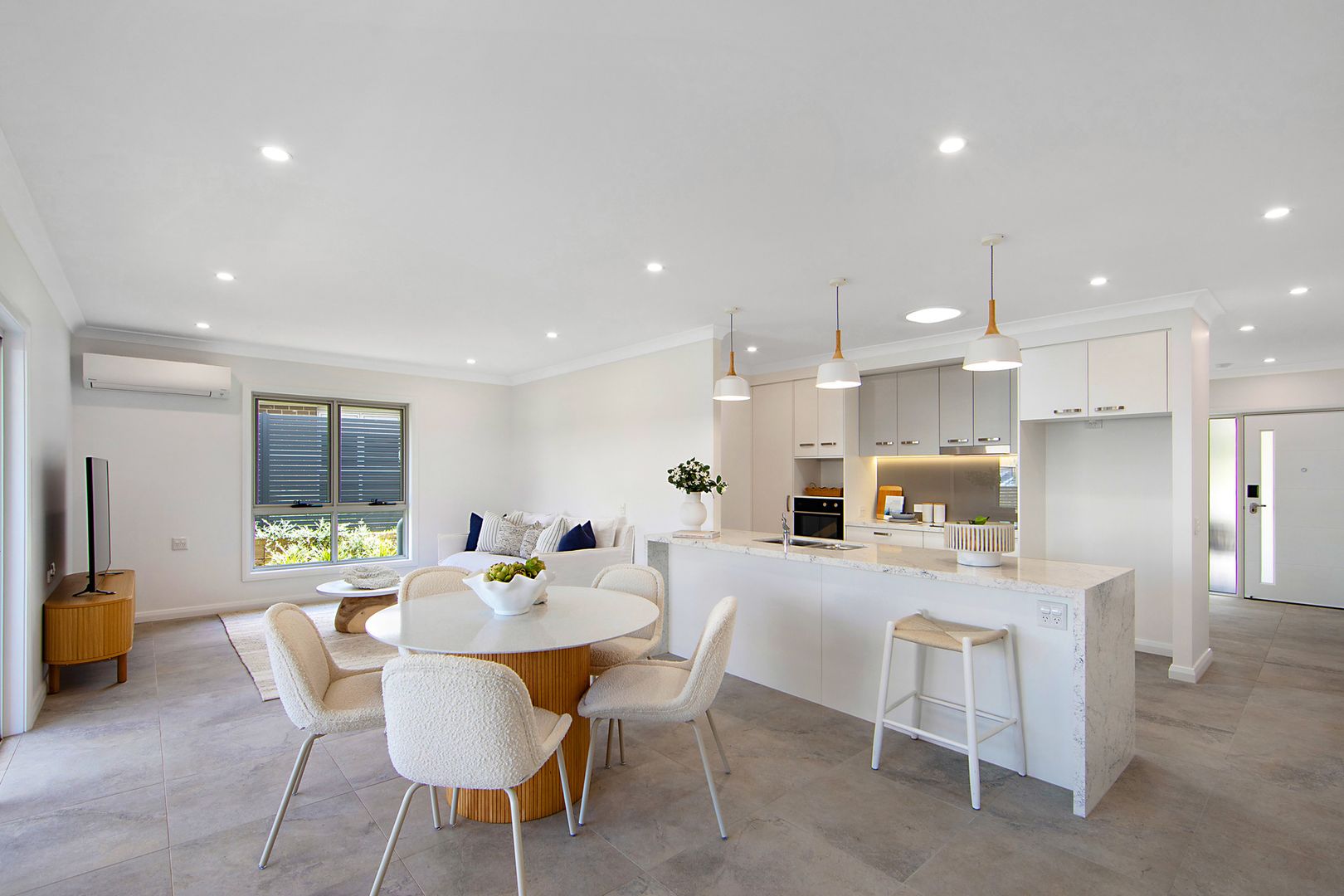 Spacious 'Hawkesbury' villa design
