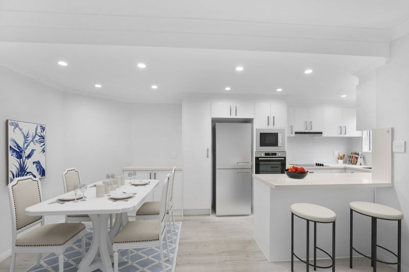 Immaculately maintained 3 bedroom unit with modern look situated in the centre of the village