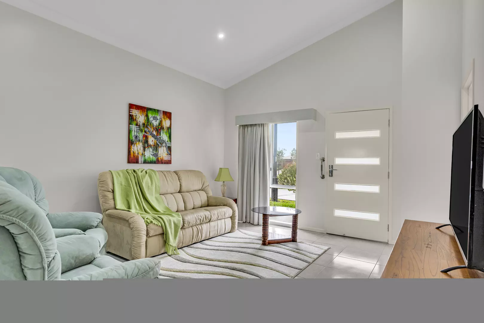 HOME 185 PALM LAKE RESORT TRUGANINA