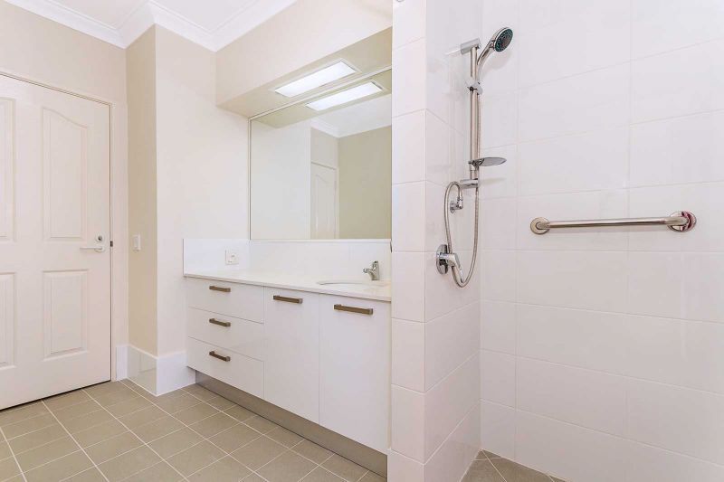 ARCADIA WATERS BICTON - Sought After 3 Bed Villa with Garden Views