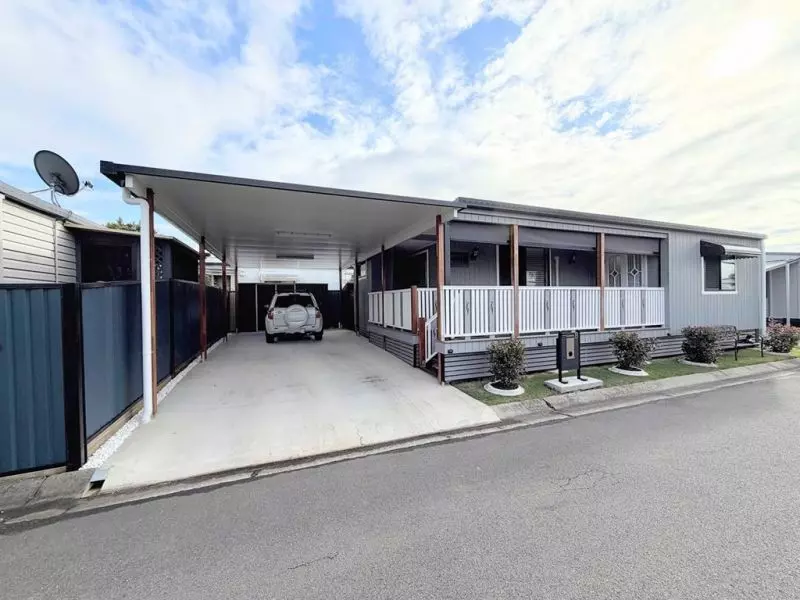 Modern & Perfect Balance of Space & Comfort