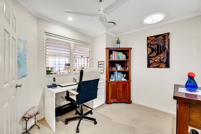 Centrally located 2 bed home plus study in Palm Lake Resort Eagleby