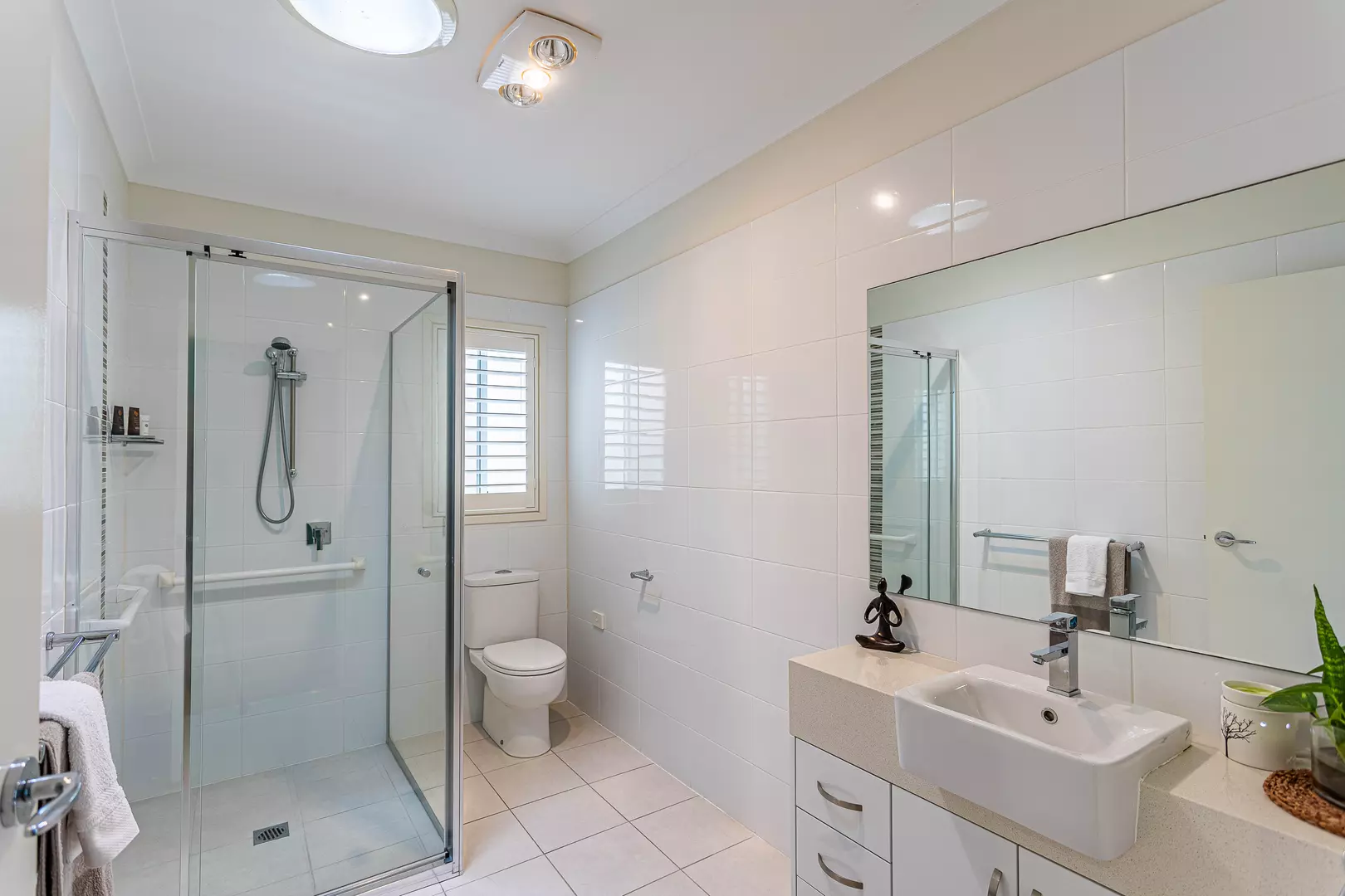 Palm Lake Resort Fern Bay - Immaculately presented