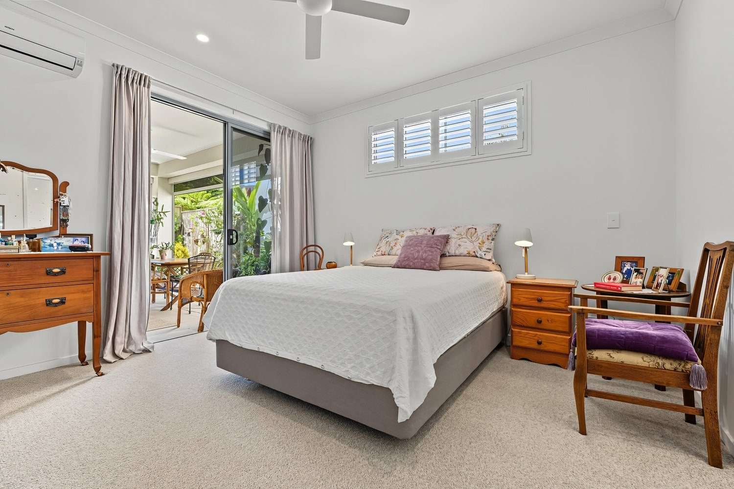 Modern Living, Prime Position