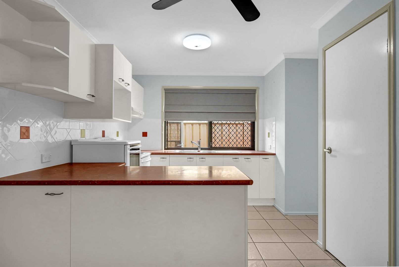 URGENT SALE REQUIRED - ALL OFFERS CONSIDERED