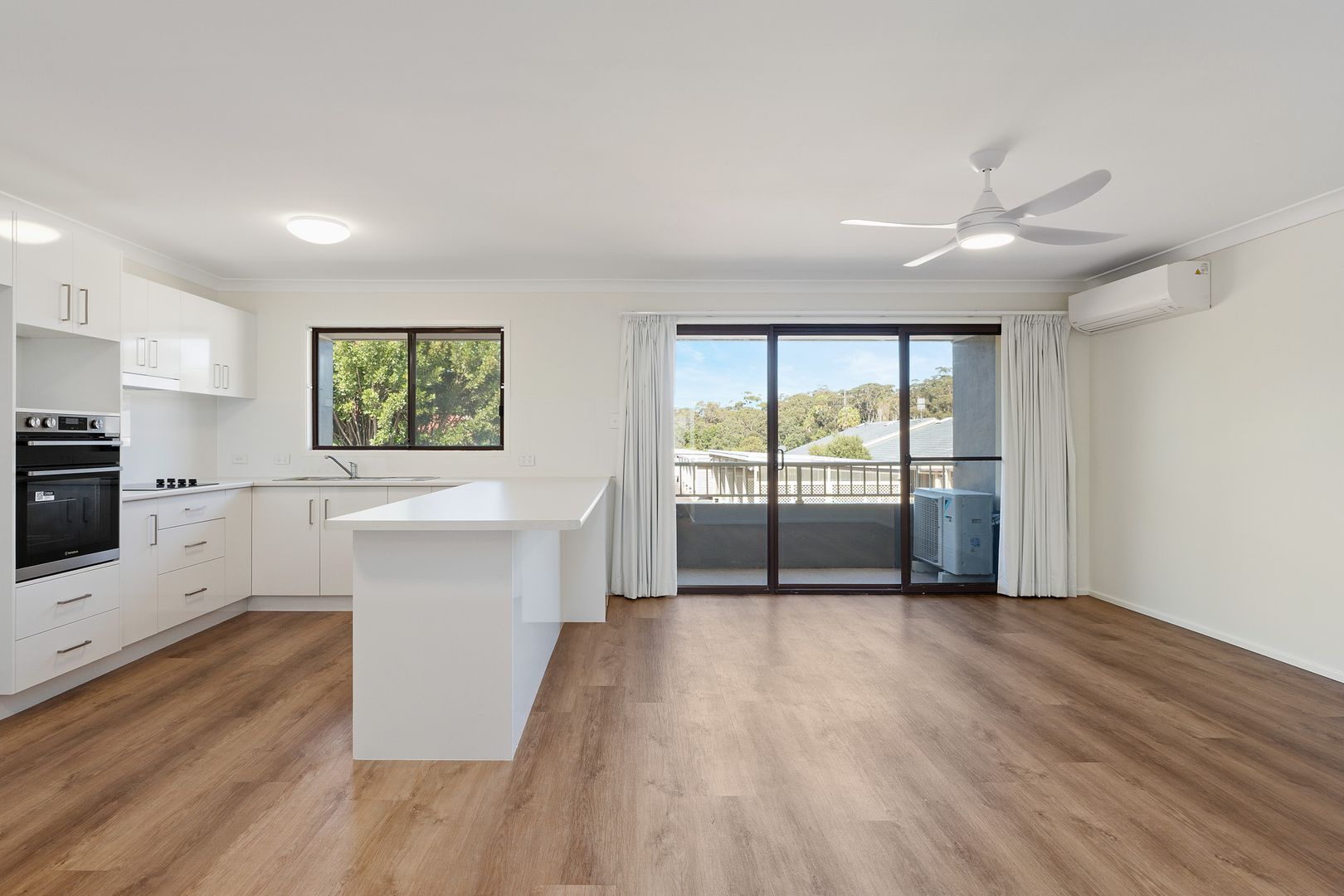 Two-Bedroom Unit Overlooking the Pool - Unit 39