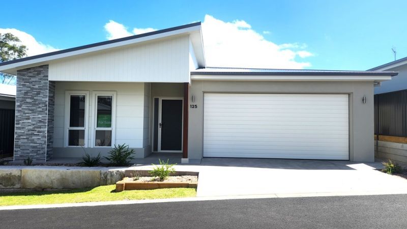 Find sanctuary between the country & the sea