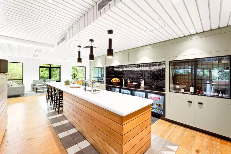 Spacious one-bedroom with tranquil courtyard garden views