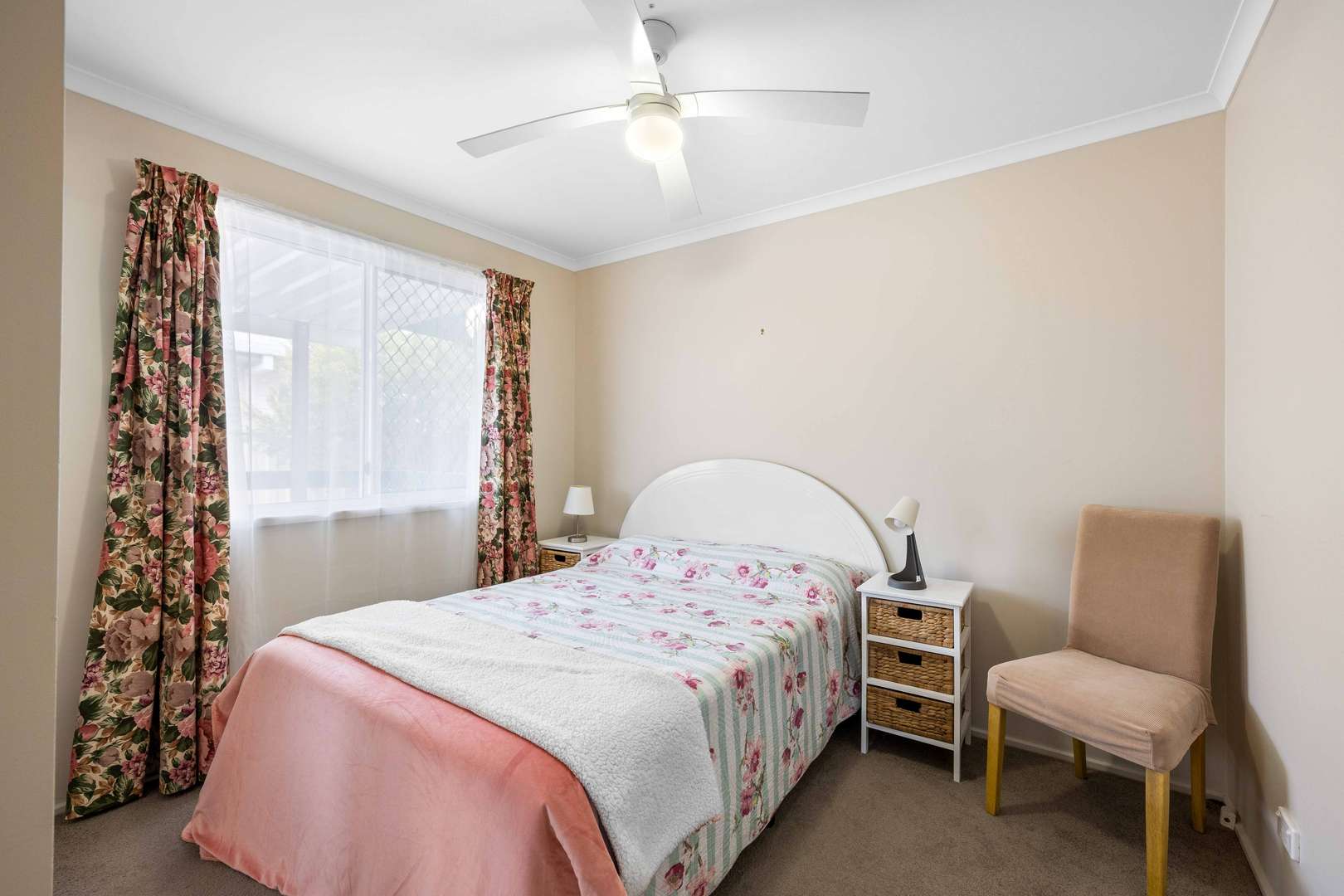 Beautifully presented property with Double Garage and DOG Friendly!!!