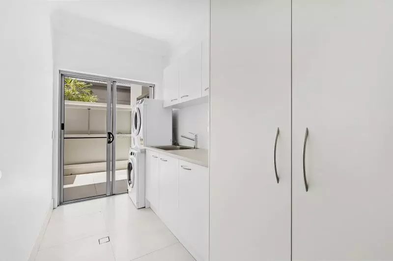 Site 230 - Established Peregrine