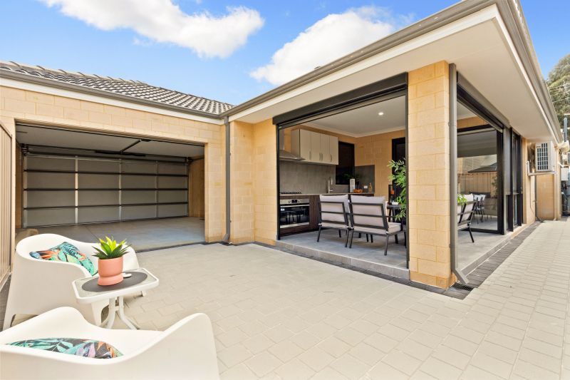 Fabulous Brand New Family Home!