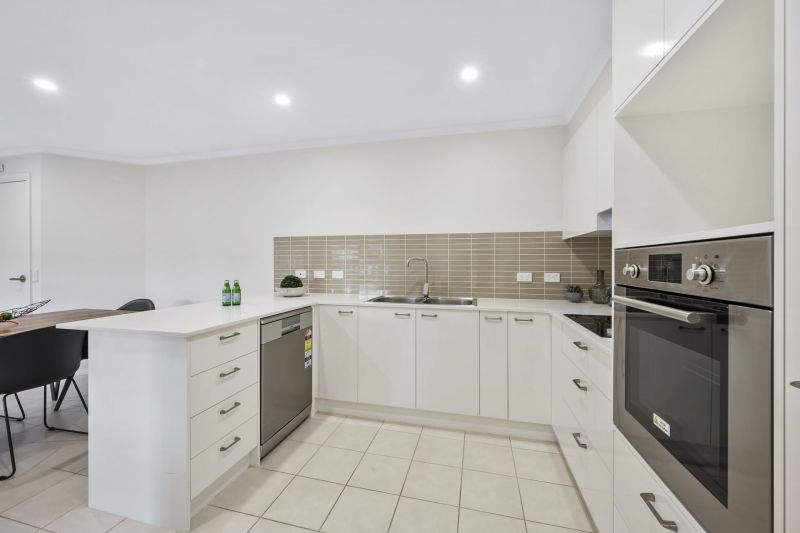 Ground Floor Living by Water and Parkland