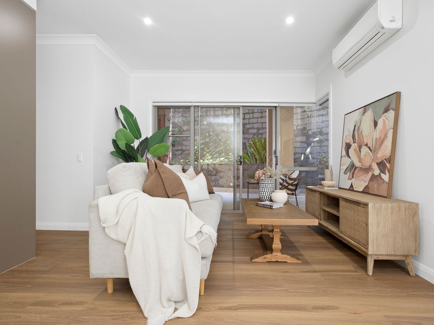 156/226 Windsor Road, Winston Hills