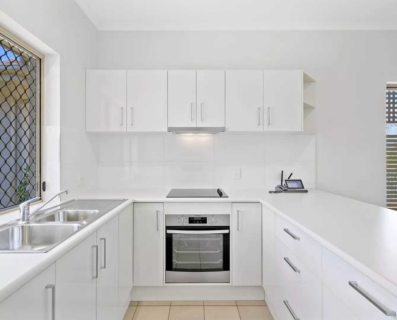 100/9 Salford Street, Victoria Point