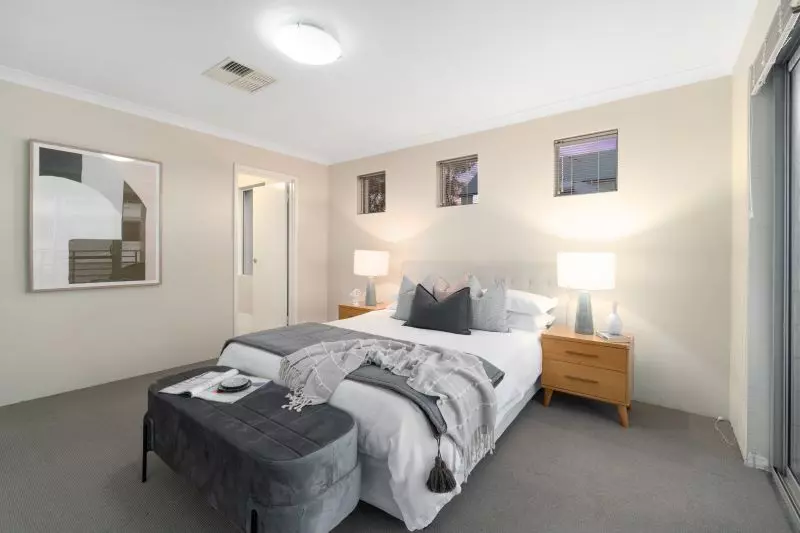 Beachside and Coastal Retreat Living!