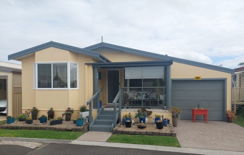 Jettys by the Lake - Site 201