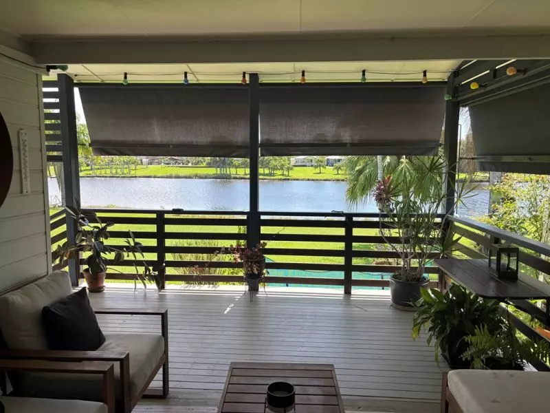 Relaxed Lakeside Living