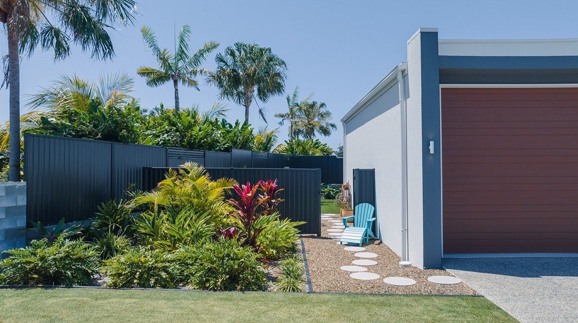 Spacious Resort Living with a Versatile RV Garage!