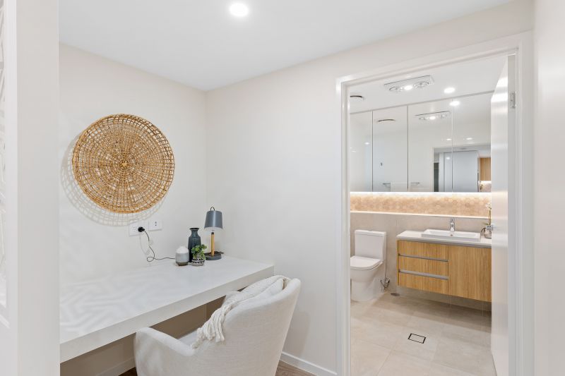 Light, bright and spacious two-bedroom apartment