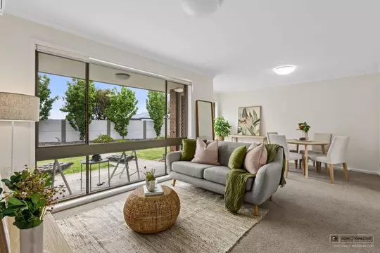 Stunning 2 bed unit with Garden Views