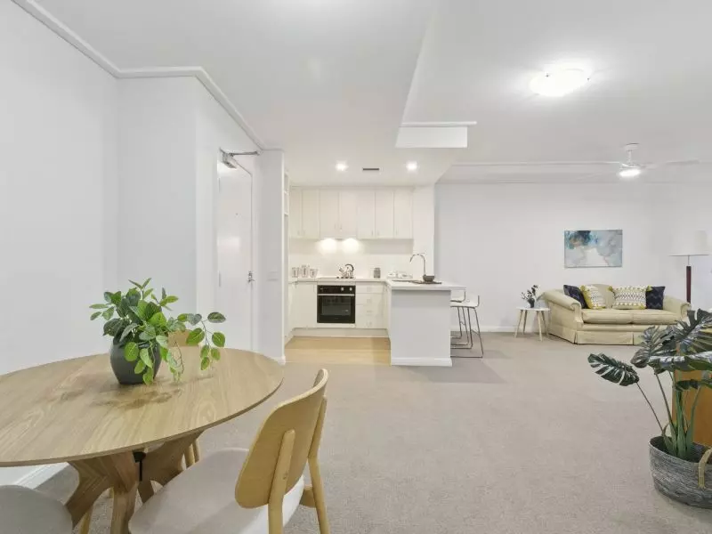 Stylish Home with Garden Terrace Access