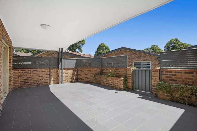 Sunlit Villa with Expansive Outdoor Living