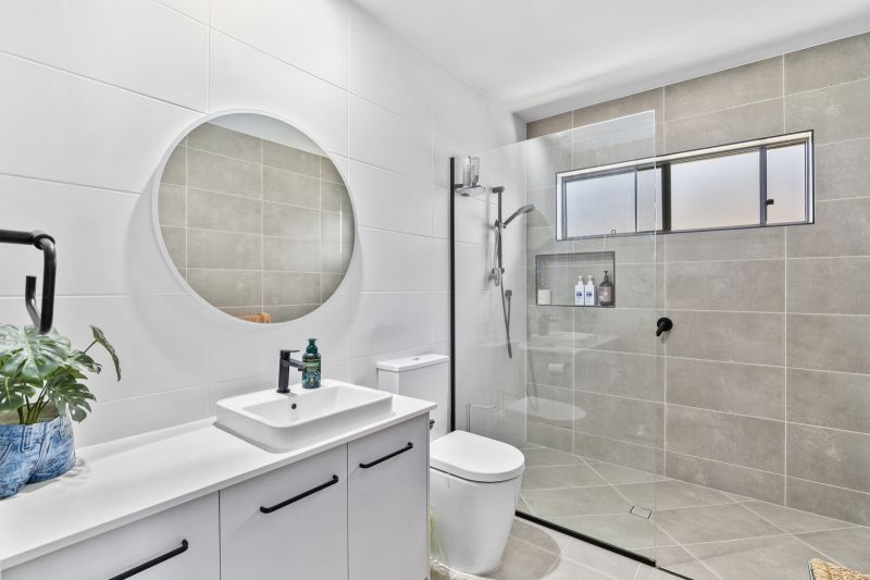 Site 100 - Established Lillydale