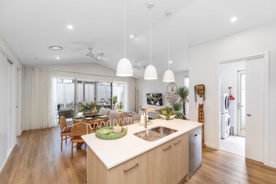 Quiet, Contemporary Living with Privacy and Space