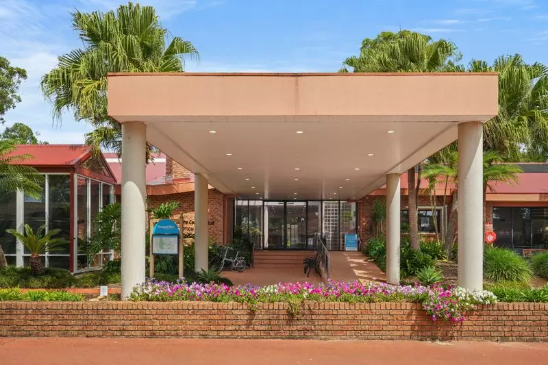 Fully refurbished two-bedroom villa