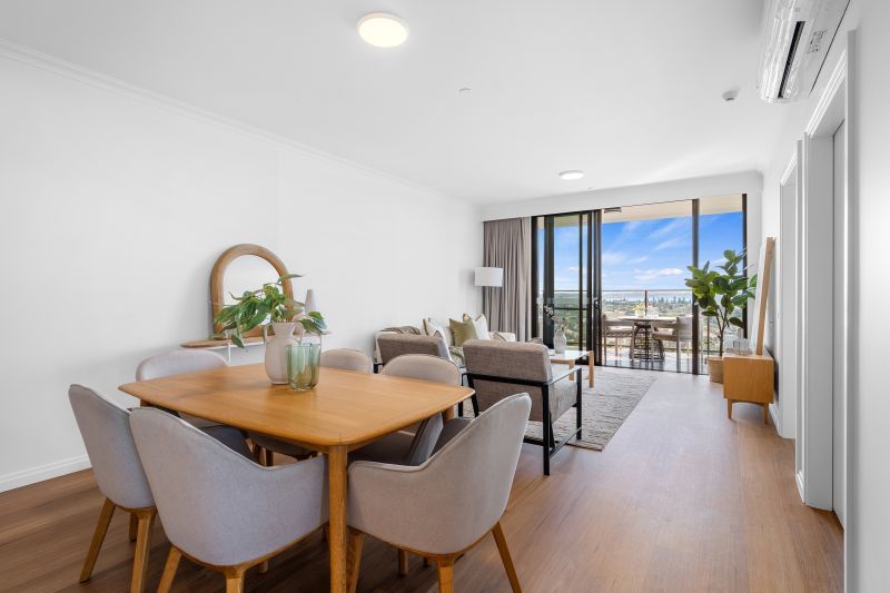 Superb Lifestyle Offering Stunning Bay Views