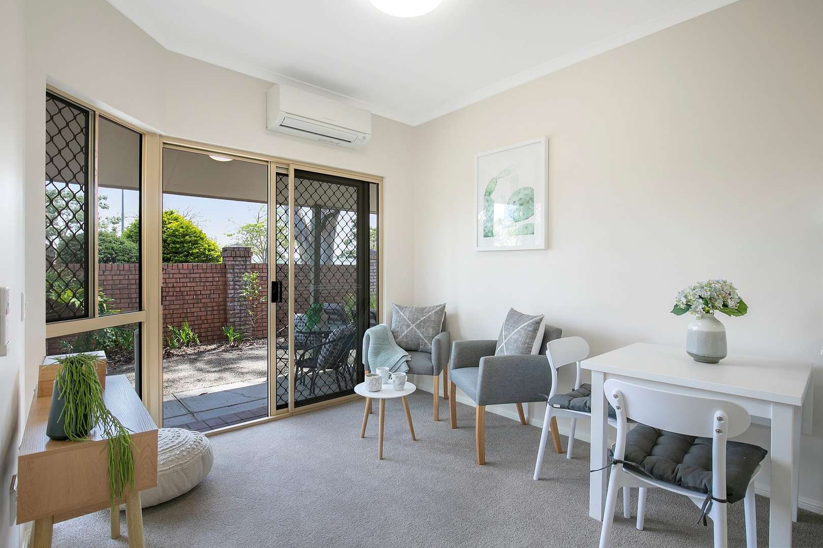 One-bedroom serviced apartment - Under refurbishment